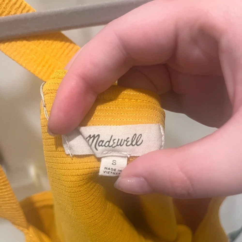 Madewell Texture + Thread Yellow Cross Back Top - Picture 5 of 5